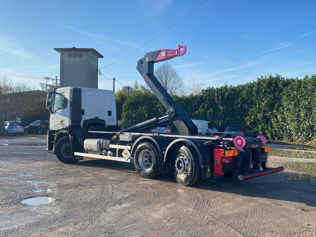 IVECO X-WAY AD280X48 NUOVO SCARRABILE PASSO 4500 - Camion ampliroll: photos 4 IVECO X-WAY AD280X48 NUOVO SCARRABILE PASSO 4500 - Camion ampliroll: photos 4