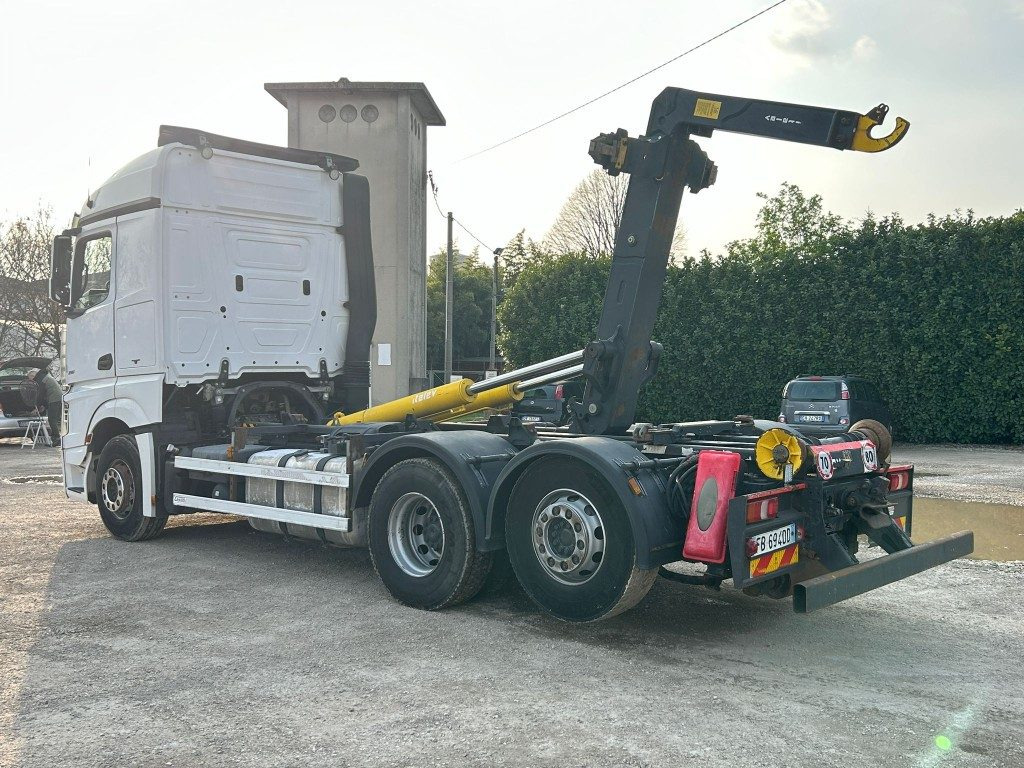 MERCEDES ACTROS 25.51 SCARRABILE - Camion ampliroll: photos 4 MERCEDES ACTROS 25.51 SCARRABILE - Camion ampliroll: photos 4