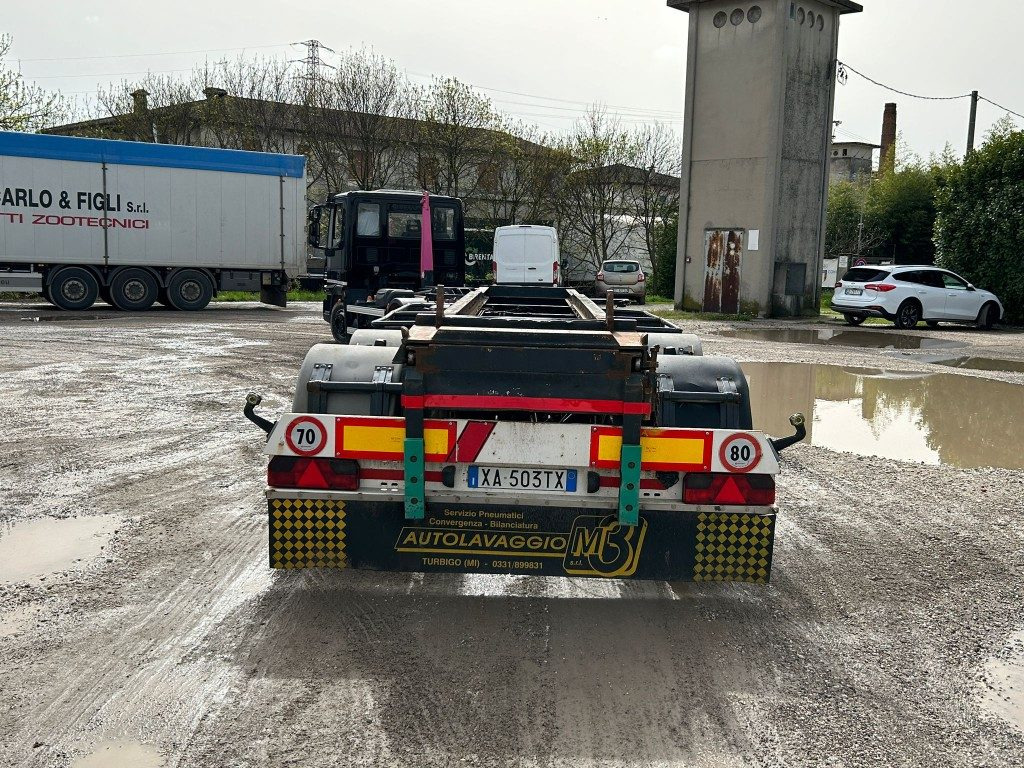 ZORZI RIMORCHIO ZORZI 26R070 SCARRABILE BALESTRATO - Remorque ampliroll/ Multibenne: photos 4 ZORZI RIMORCHIO ZORZI 26R070 SCARRABILE BALESTRATO - Remorque ampliroll/ Multibenne: photos 4