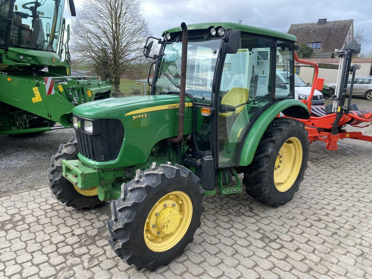 John Deere 5055E - Tracteur agricole: photos 2 John Deere 5055E - Tracteur agricole: photos 2