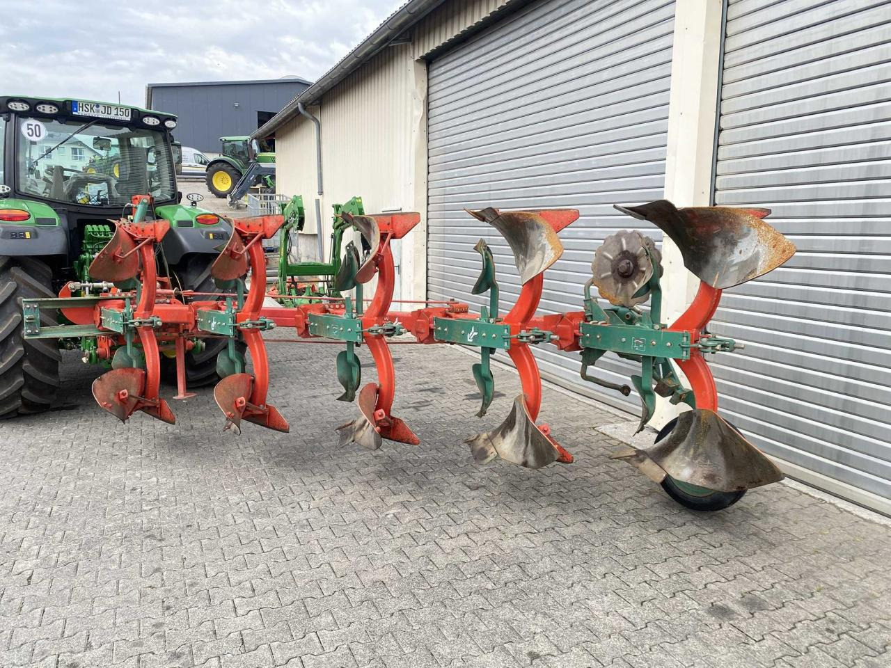 Kverneland F 240 - 9 - Charrue: photos 4 Kverneland F 240 - 9 - Charrue: photos 4