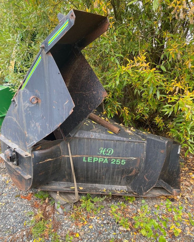 LeppäMusta 255 HD - Epandeur de sable: photos 3 LeppäMusta 255 HD - Epandeur de sable: photos 3