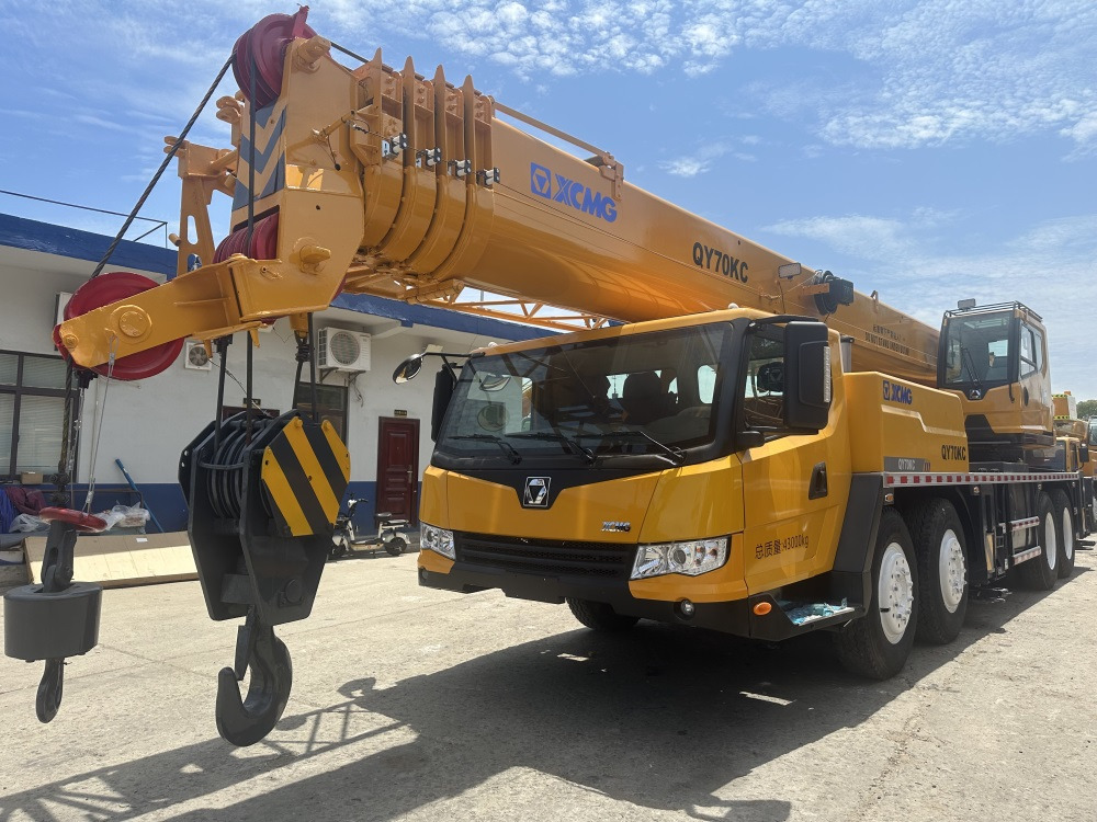 XCMG 70 ton QY70KC XCT75 QY75K QY70KS QY50KC QY100K truck crane - Grue mobile: photos 2 XCMG 70 ton QY70KC XCT75 QY75K QY70KS QY50KC QY100K truck crane - Grue mobile: photos 2