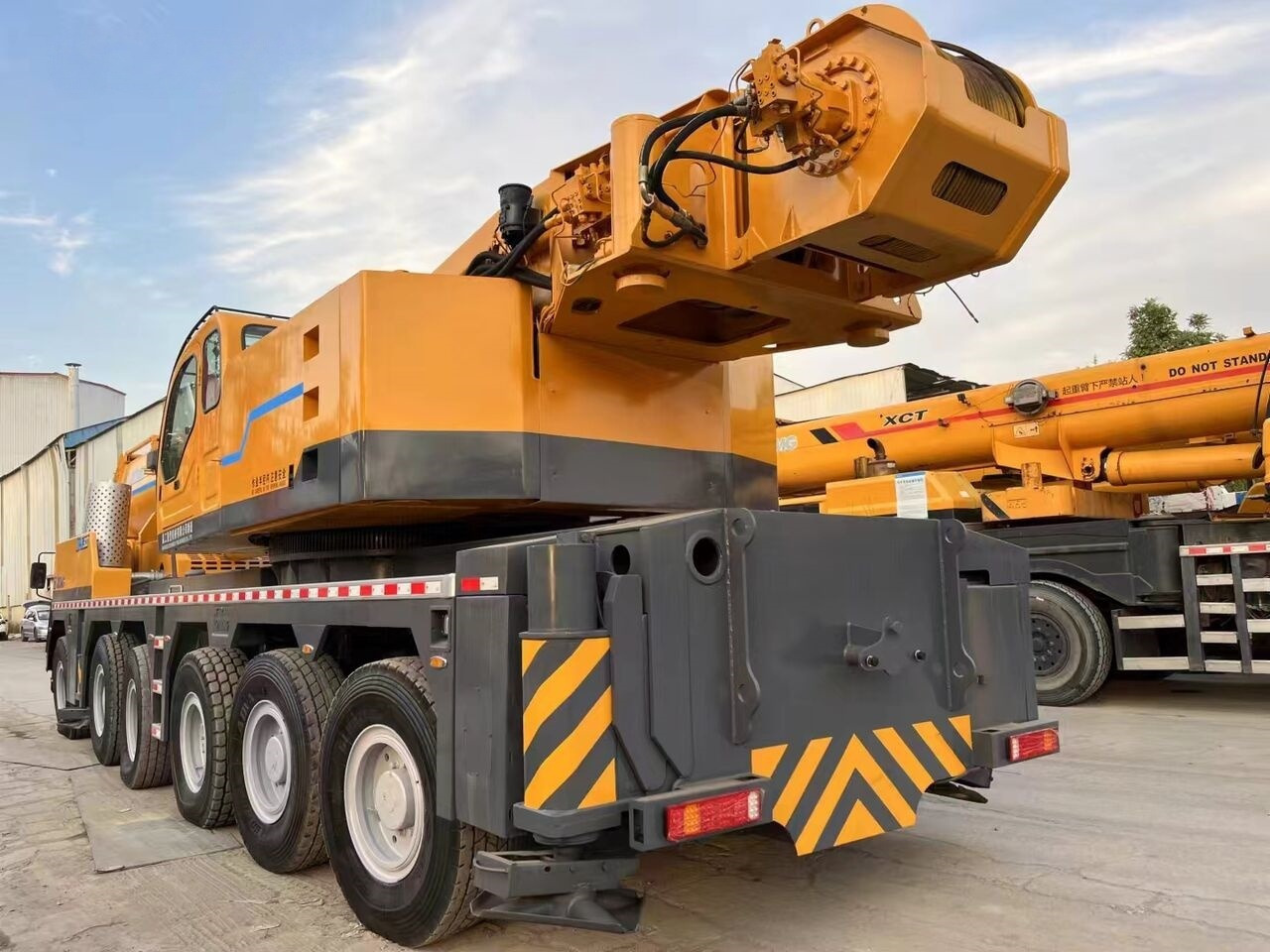 XCMG XCA300 QAY300 QY300K 300Ton Used Mobile Crane - Grue mobile: photos 3 XCMG XCA300 QAY300 QY300K 300Ton Used Mobile Crane - Grue mobile: photos 3