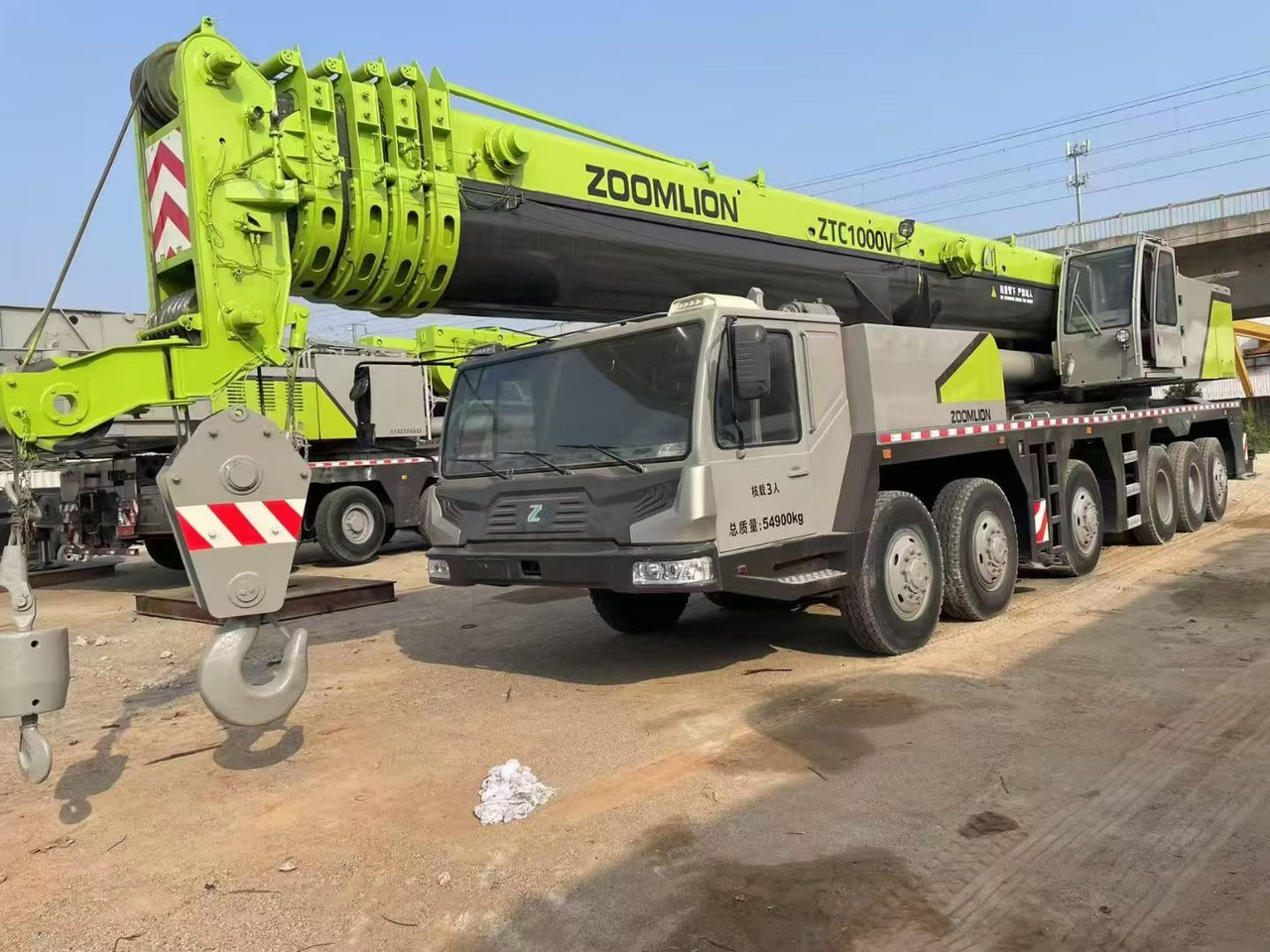 ZOOMLION ZTC1000V ZTC1100V ZTC1500V 100T 110T 150T Used truck crane - Grue mobile: photos 1 ZOOMLION ZTC1000V ZTC1100V ZTC1500V 100T 110T 150T Used truck crane - Grue mobile: photos 1