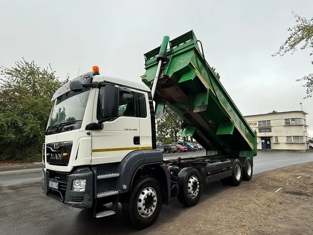 MAN TGS 35.400 8x4 Tipper - RHD (XSK) - crédit-bail MAN TGS 35.400 8x4 Tipper - RHD (XSK): photos 9 MAN TGS 35.400 8x4 Tipper - RHD (XSK) - crédit-bail MAN TGS 35.400 8x4 Tipper - RHD (XSK): photos 9