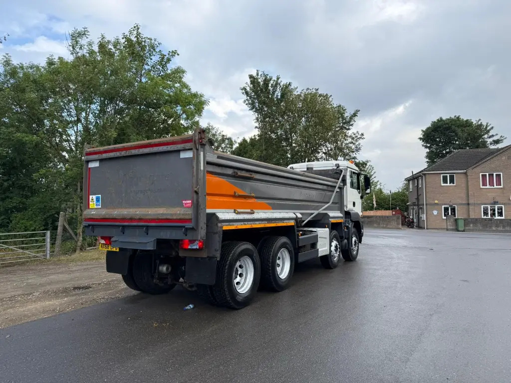 MAN TGS 35.420 8x4 Tipper (UFG) - Camion benne: photos 2 MAN TGS 35.420 8x4 Tipper (UFG) - Camion benne: photos 2