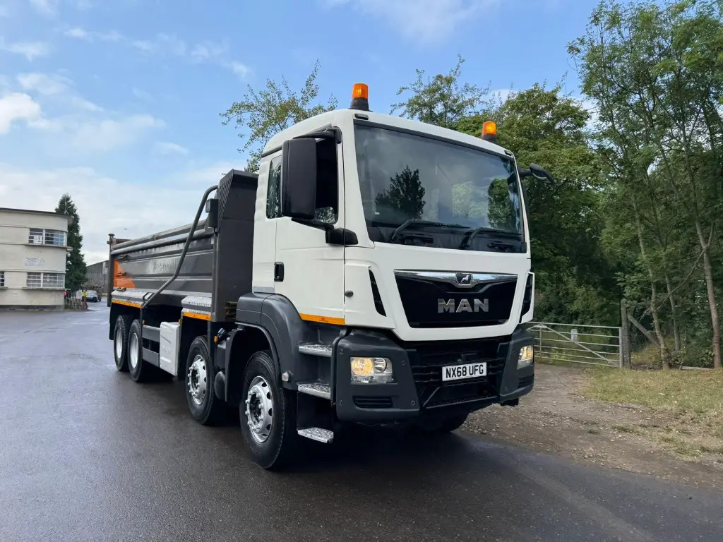 MAN TGS 35.420 8x4 Tipper (UFG) - Camion benne: photos 5 MAN TGS 35.420 8x4 Tipper (UFG) - Camion benne: photos 5
