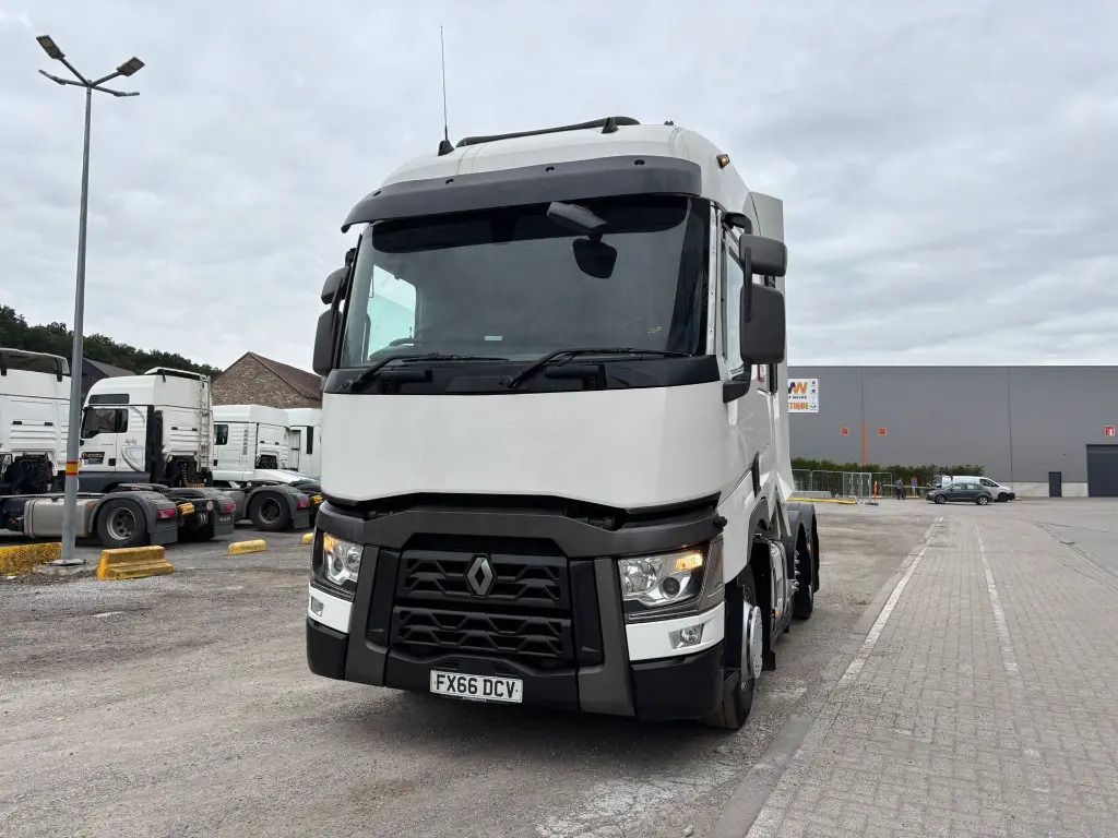 Renault T 460 (DCV) - Tracteur routier: photos 3 Renault T 460 (DCV) - Tracteur routier: photos 3