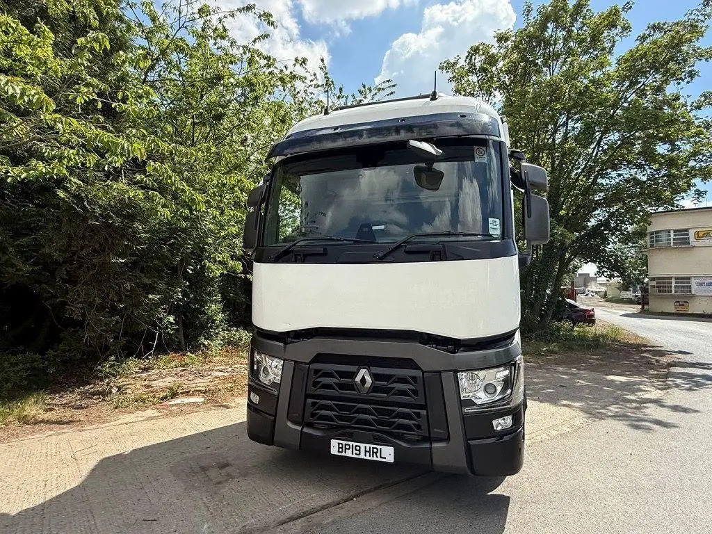 Renault T 460 (HRL) - Tracteur routier: photos 2 Renault T 460 (HRL) - Tracteur routier: photos 2