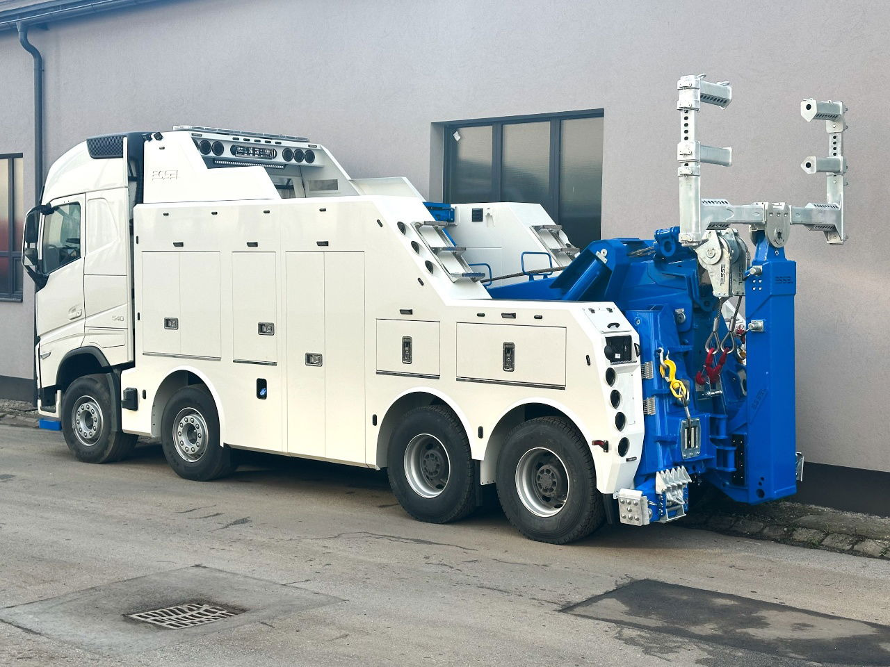 Volvo FH NEW ER4120 4 winches Volvo FH 540 8x4 WB5,6 - Remorqueuse: photos 1 Volvo FH NEW ER4120 4 winches Volvo FH 540 8x4 WB5,6 - Remorqueuse: photos 1