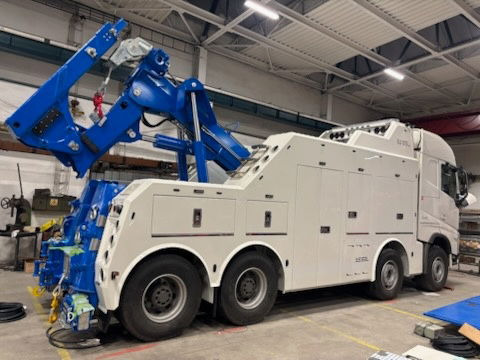 Volvo FH NEW ER4120 4 winches Volvo FH 540 8x4 WB5,6 - Remorqueuse: photos 5 Volvo FH NEW ER4120 4 winches Volvo FH 540 8x4 WB5,6 - Remorqueuse: photos 5