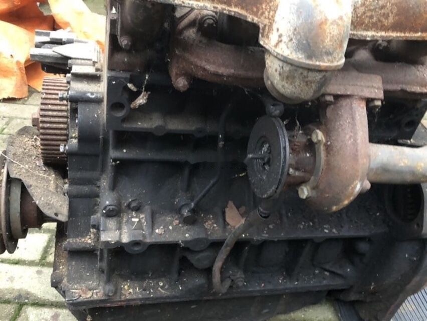 Deutz F4L1011F Kramer - Moteur pour Chargeuse sur pneus: photos 5 Deutz F4L1011F Kramer - Moteur pour Chargeuse sur pneus: photos 5