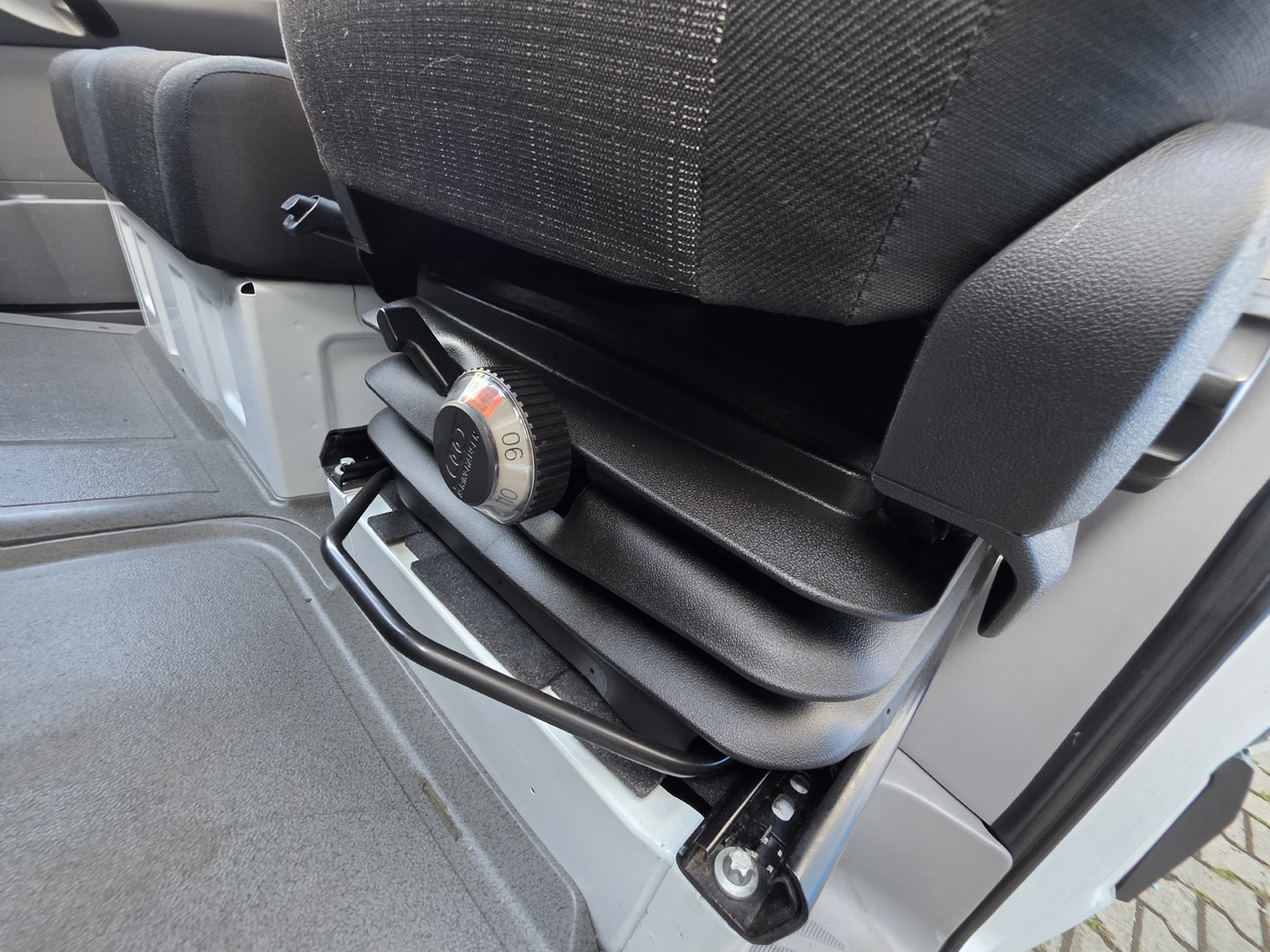 MERCEDES-BENZ Sprinter 419 CDI Wywrotka 4.50 M ! Kiper 3-Stronny ! Klima ! 3.0 CDI  * 190 Km ! - crédit-bail MERCEDES-BENZ Sprinter 419 CDI Wywrotka 4.50 M ! Kiper 3-Stronny ! Klima ! 3.0 CDI  * 190 Km !: photos 27