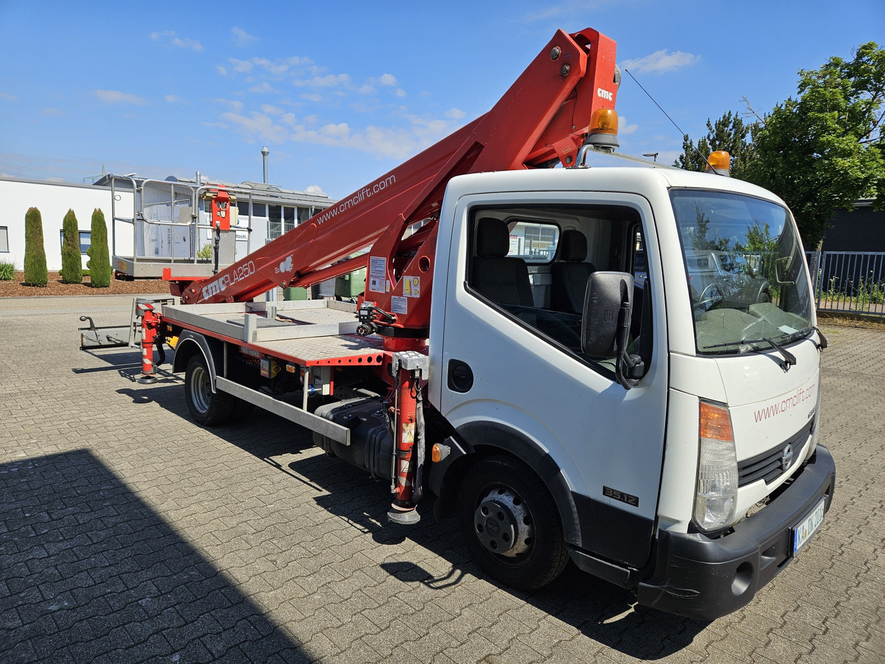 Nissan Cabstar CMC PLA 250 - 25m TOP nur 420 Stunden! - Camion avec nacelle: photos 5 Nissan Cabstar CMC PLA 250 - 25m TOP nur 420 Stunden! - Camion avec nacelle: photos 5