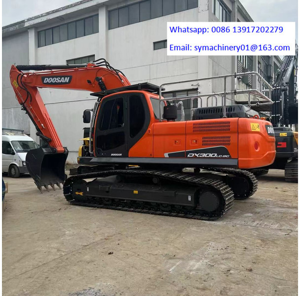 Doosan DX225LC - Pelle sur chenille: photos 1 Doosan DX225LC - Pelle sur chenille: photos 1