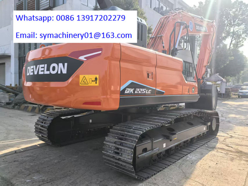 Doosan DX225LC - Pelle sur chenille: photos 1 Doosan DX225LC - Pelle sur chenille: photos 1