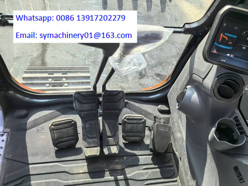 Doosan DX225LC - Pelle sur chenille: photos 3 Doosan DX225LC - Pelle sur chenille: photos 3