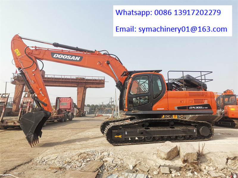 Doosan DX300LC-9C - Pelle sur chenille: photos 3 Doosan DX300LC-9C - Pelle sur chenille: photos 3