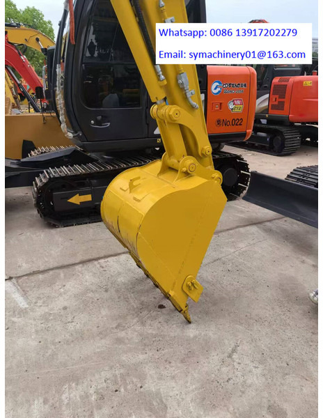 Komatsu PC56 - Mini pelle: photos 4 Komatsu PC56 - Mini pelle: photos 4