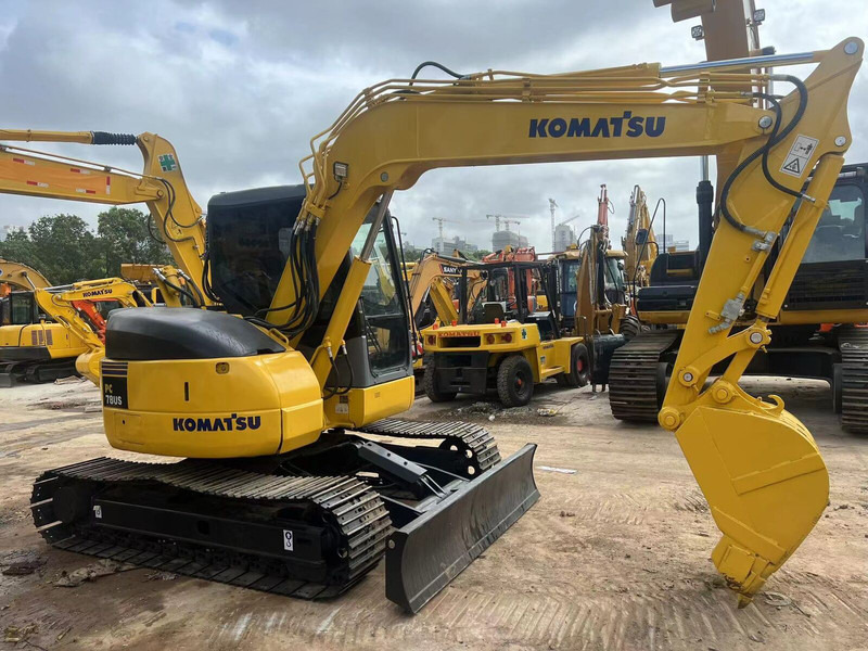 Komatsu PC78US-6 - Mini pelle: photos 1 Komatsu PC78US-6 - Mini pelle: photos 1