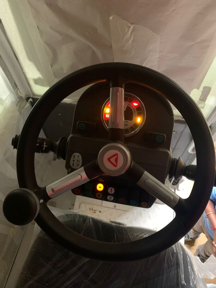 New AJAX ARGO 4000 concrete mixer truck - Camion malaxeur: photos 3 New AJAX ARGO 4000 concrete mixer truck - Camion malaxeur: photos 3