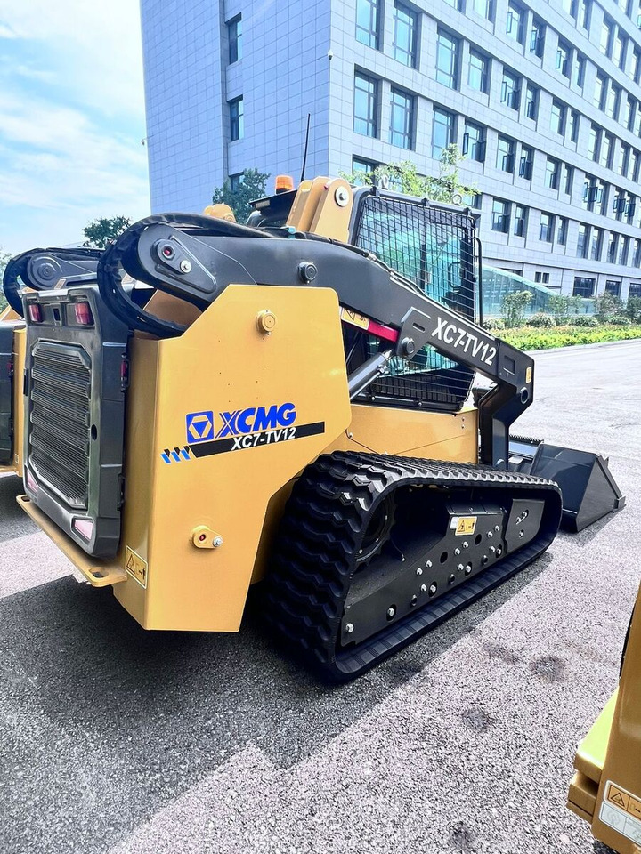 New XCMG XC7-SR08 compact track loader - Chargeuse compacte sur chenilles: photos 2 New XCMG XC7-SR08 compact track loader - Chargeuse compacte sur chenilles: photos 2