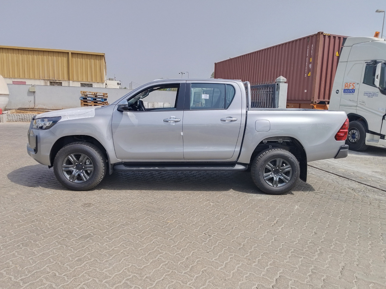Toyota Hilux - Voiture: photos 1 Toyota Hilux - Voiture: photos 1