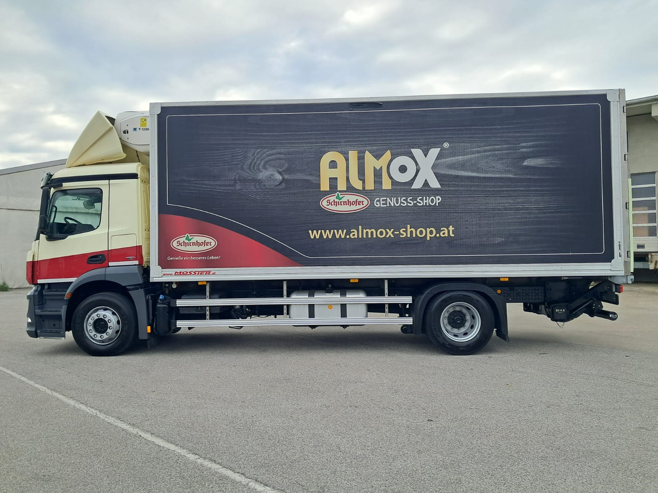 MERCEDES-BENZ Antos 1833 Kühlkoffer LBW | Standheizung | Euro 6 - Camion frigorifique: photos 4 MERCEDES-BENZ Antos 1833 Kühlkoffer LBW | Standheizung | Euro 6 - Camion frigorifique: photos 4