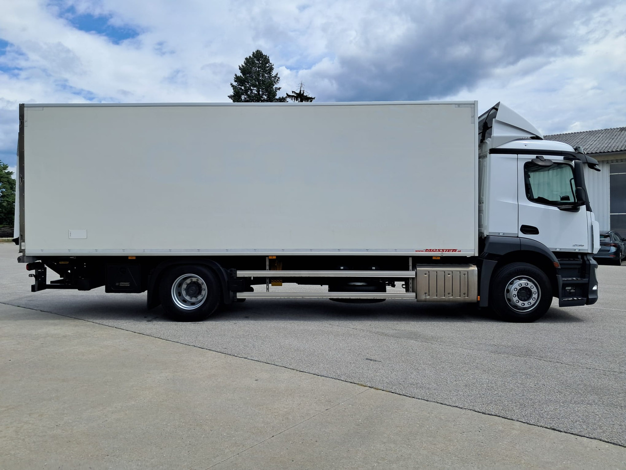 MERCEDES-BENZ Antos 2135 Kühlkoffer | Supra 850 | Standheizung - Camion frigorifique: photos 3 MERCEDES-BENZ Antos 2135 Kühlkoffer | Supra 850 | Standheizung - Camion frigorifique: photos 3