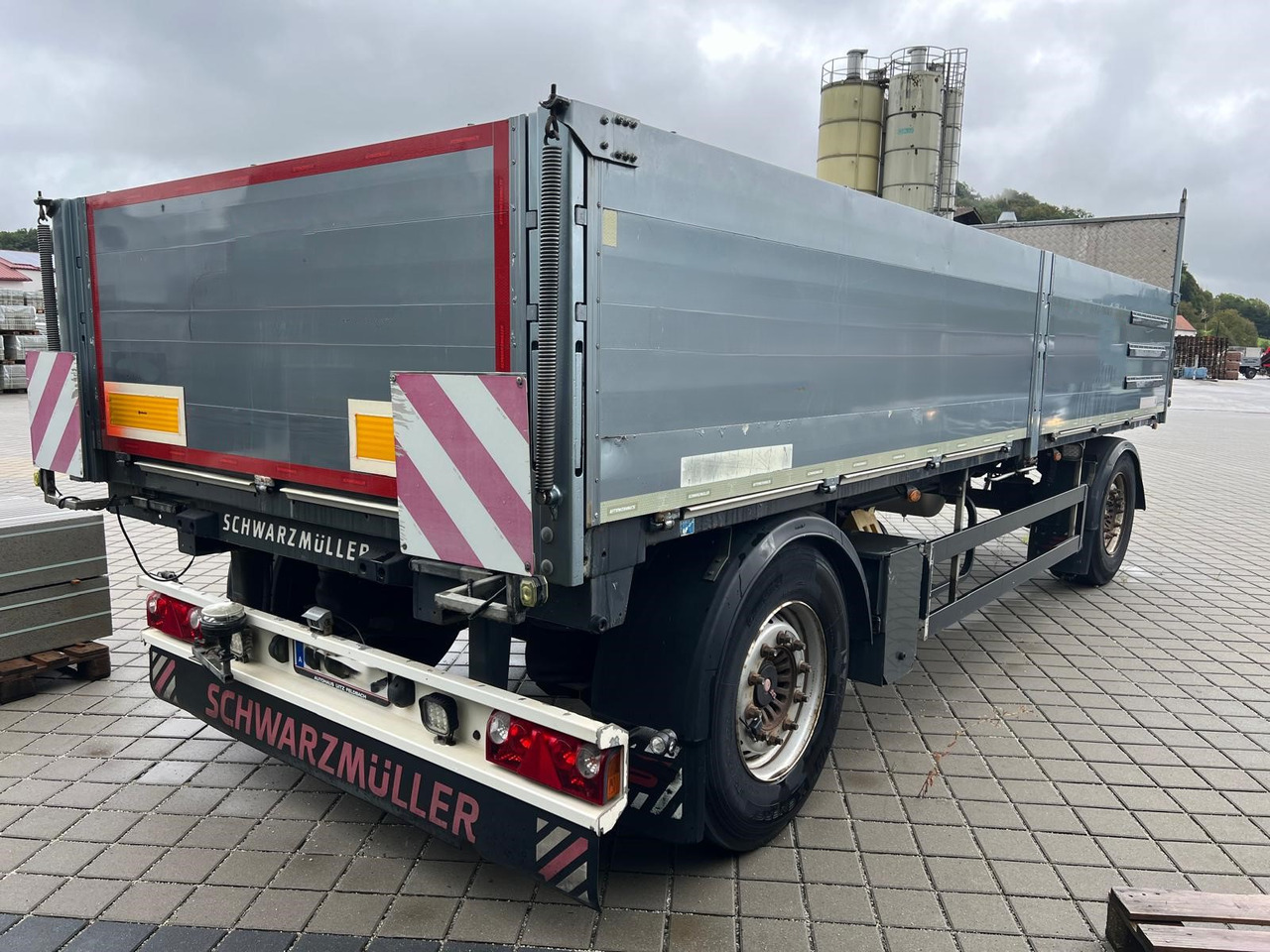 SCHWARZMÜLLER T- Serie SK 18 - Remorque plateau: photos 4 SCHWARZMÜLLER T- Serie SK 18 - Remorque plateau: photos 4