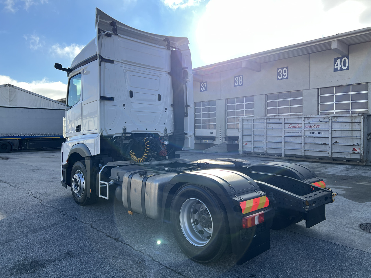 MERCEDES-BENZ Mercedes-Benz Actros 1846 | Standklima | Retarder | Euro 6 - Tracteur routier: photos 4 MERCEDES-BENZ Mercedes-Benz Actros 1846 | Standklima | Retarder | Euro 6 - Tracteur routier: photos 4