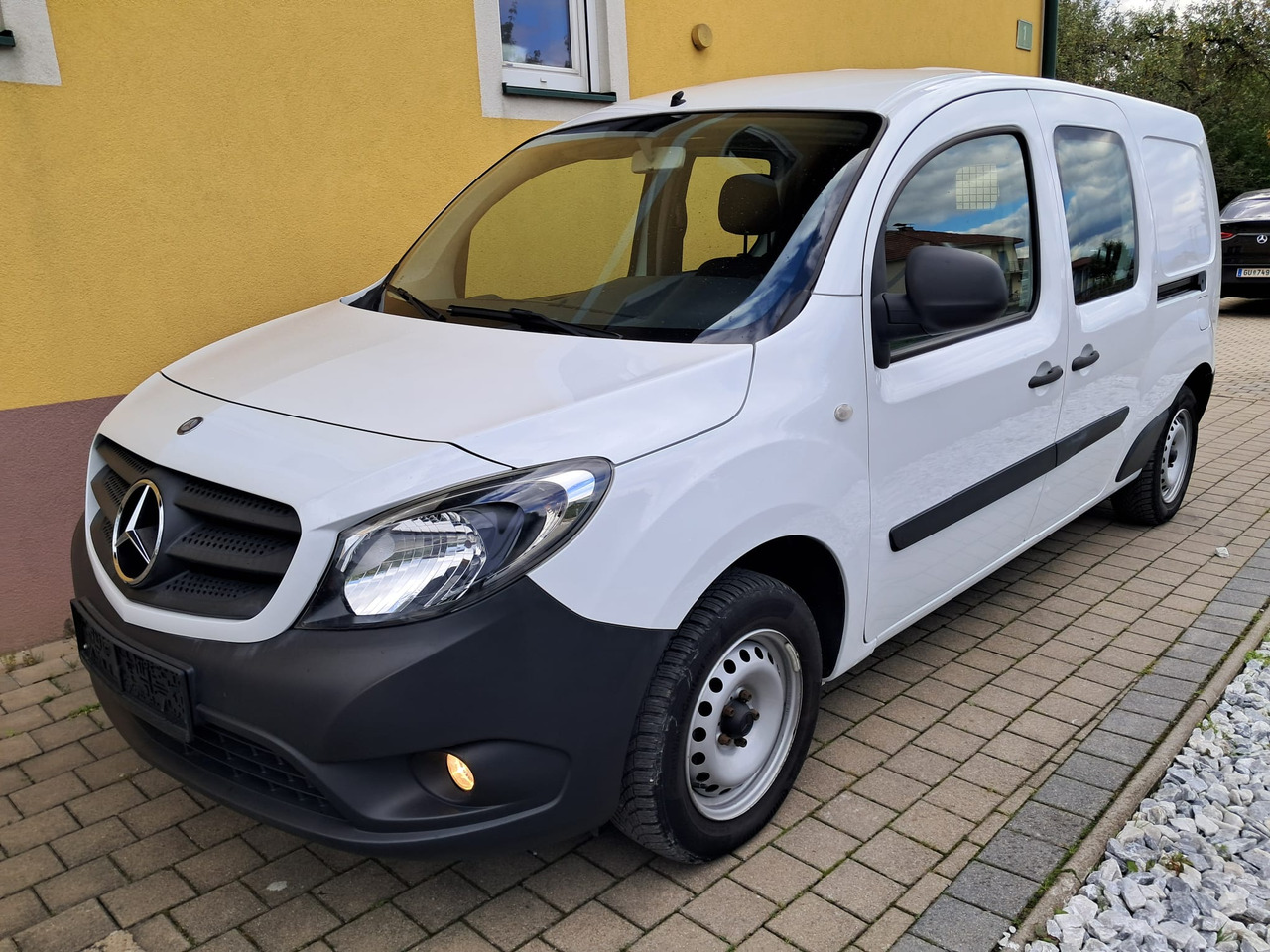 MERCEDES-BENZ Citan 109 CDI 5-Sitzer DKA | Schiebet. beids. | Klima | - Véhicule utilitaire, Utilitaire double cabine: photos 1 MERCEDES-BENZ Citan 109 CDI 5-Sitzer DKA | Schiebet. beids. | Klima | - Véhicule utilitaire, Utilitaire double cabine: photos 1
