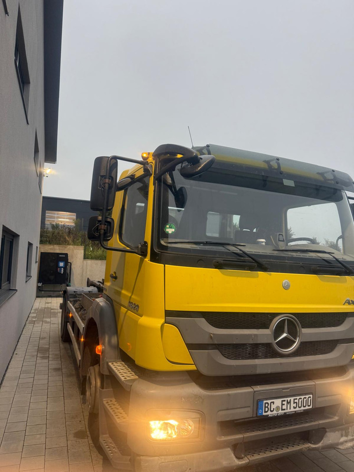 MERCEDES-BENZ AXOR 1829/ 18t Abroller TÜV/SP Neu - Camion ampliroll: photos 3 MERCEDES-BENZ AXOR 1829/ 18t Abroller TÜV/SP Neu - Camion ampliroll: photos 3