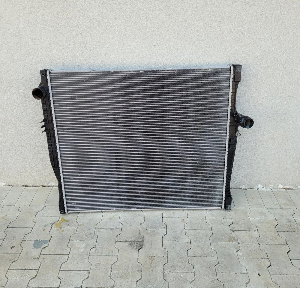 CHŁODNICA WODY VOLVO FH4 ORYGINAŁ SZCZELNE - Radiateur pour Camion: photos 1 CHŁODNICA WODY VOLVO FH4 ORYGINAŁ SZCZELNE - Radiateur pour Camion: photos 1