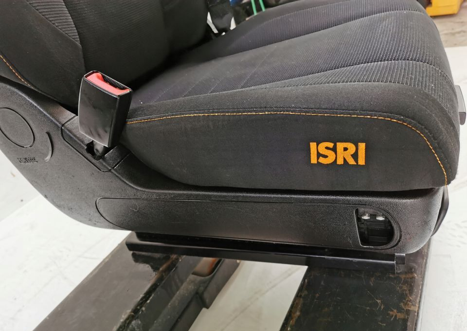 FOTEL KIEROWCY AUTOBUS MAN NEOPLAN ISRI - Siège pour Bus: photos 4 FOTEL KIEROWCY AUTOBUS MAN NEOPLAN ISRI - Siège pour Bus: photos 4