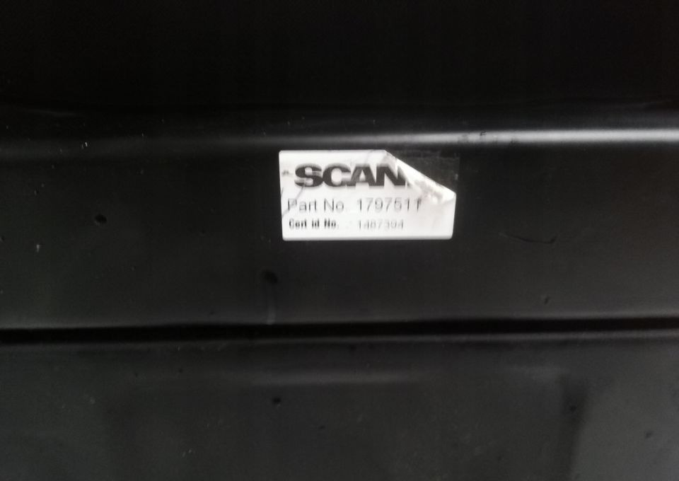 FOTEL PRAWY SCANIA R SKŁADANY 1797511 - Siège pour Camion: photos 2 FOTEL PRAWY SCANIA R SKŁADANY 1797511 - Siège pour Camion: photos 2