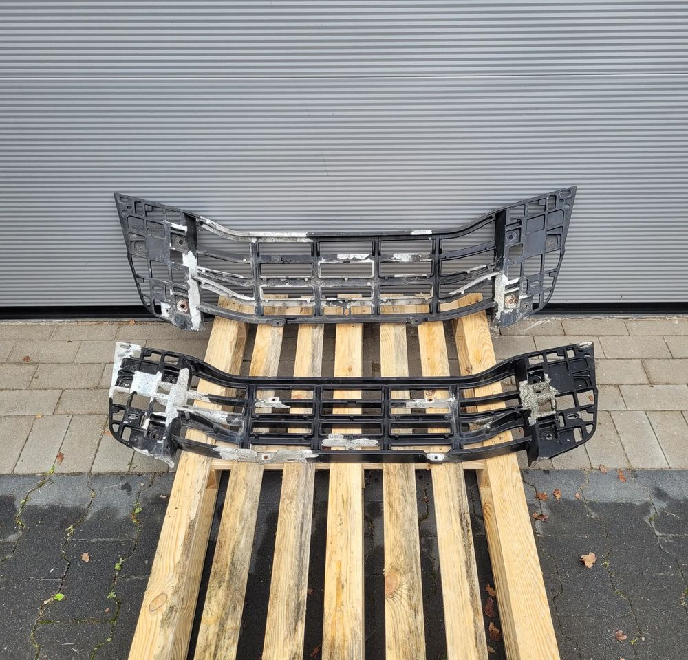 GRILL ŁAWKA MOCOWANIE IVECO S WAY 5802304012 CHWALIM116 - Calandre pour Camion: photos 1 GRILL ŁAWKA MOCOWANIE IVECO S WAY 5802304012 CHWALIM116 - Calandre pour Camion: photos 1