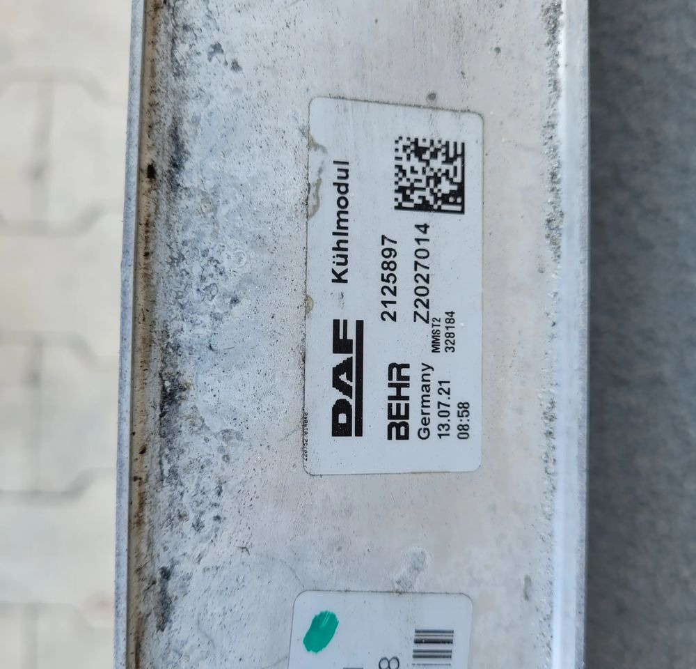 INTERCOOLER DAF XF 106 ORYGINAŁ 2021R 2125897 - Intercooler pour Camion: photos 3 INTERCOOLER DAF XF 106 ORYGINAŁ 2021R 2125897 - Intercooler pour Camion: photos 3
