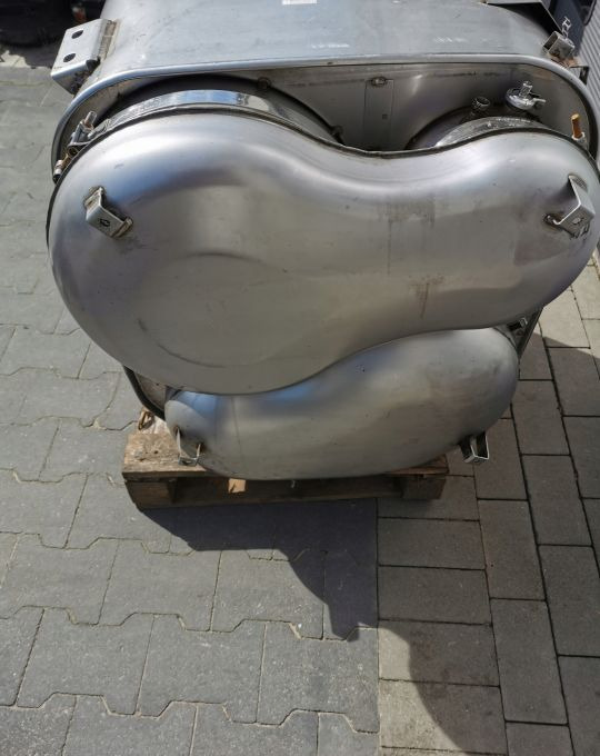 KATALIZATOR MAN TGX E6. BUDOWLANKA 81.15103.6114 - Catalyseur pour Camion: photos 3 KATALIZATOR MAN TGX E6. BUDOWLANKA 81.15103.6114 - Catalyseur pour Camion: photos 3