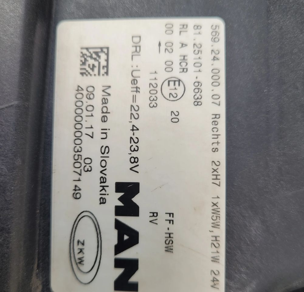 LAMPA MAN TGL E6 PRAWA ORYGINAŁ 81.25101-6638 - Lumière/ Éclairage pour Camion: photos 4 LAMPA MAN TGL E6 PRAWA ORYGINAŁ 81.25101-6638 - Lumière/ Éclairage pour Camion: photos 4