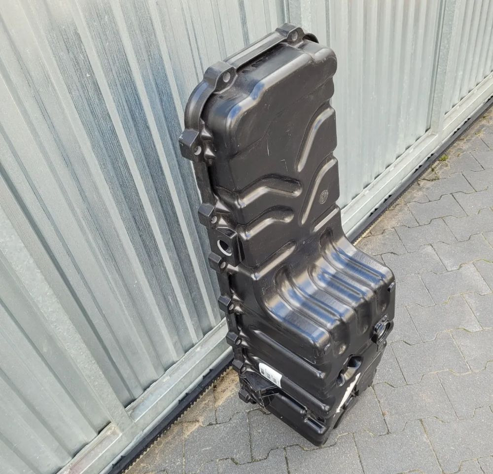 MISKA OLEJOWA RENAULT RANGE T 22242776 - Carter d'huile pour Camion: photos 3 MISKA OLEJOWA RENAULT RANGE T 22242776 - Carter d'huile pour Camion: photos 3