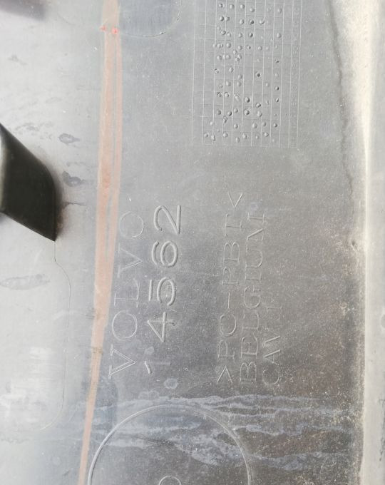 PODSZYBIE VOLVO FH4 ORYGINAŁ - Fenêtre et pièces pour Camion: photos 4 PODSZYBIE VOLVO FH4 ORYGINAŁ - Fenêtre et pièces pour Camion: photos 4