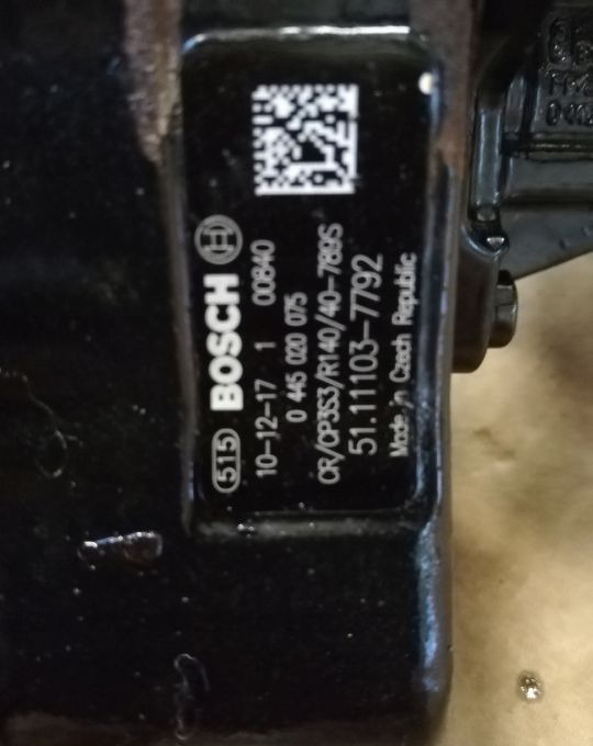 POMPA WTRYSKOWA PALIWA MAN TGX tgs 51.11103-7792 - Pompe à carburant pour Camion: photos 2 POMPA WTRYSKOWA PALIWA MAN TGX tgs 51.11103-7792 - Pompe à carburant pour Camion: photos 2