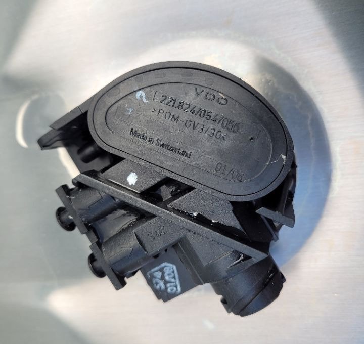 ZBIORNIK PALIWA DAF MAN NOWY 210X70X70CM - Réservoir de carburant pour Camion: photos 5 ZBIORNIK PALIWA DAF MAN NOWY 210X70X70CM - Réservoir de carburant pour Camion: photos 5