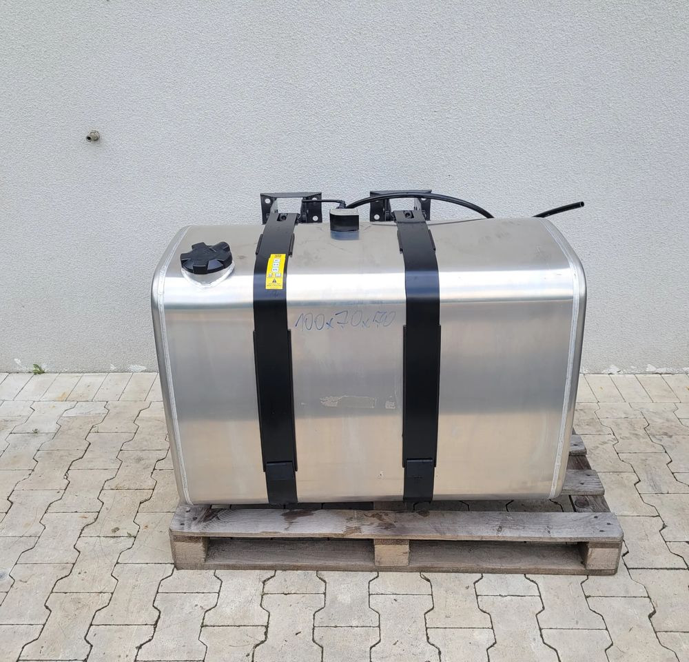 ZBIORNIK PALIWA VOLVO FH4 RENAULT OM 21516447 100X70X70 405L. - Réservoir de carburant pour Camion: photos 1 ZBIORNIK PALIWA VOLVO FH4 RENAULT OM 21516447 100X70X70 405L. - Réservoir de carburant pour Camion: photos 1