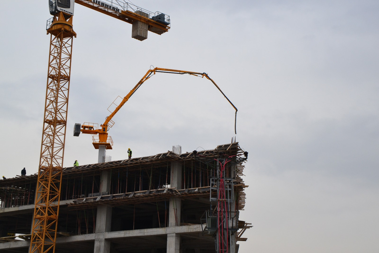 ATABEY M24 - Pompe à béton stationnaire: photos 3 ATABEY M24 - Pompe à béton stationnaire: photos 3