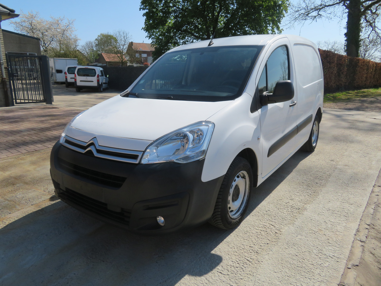 CITROËN Berlingo 1.6 BlueHDi CLUB - Fourgon utilitaire: photos 3 CITROËN Berlingo 1.6 BlueHDi CLUB - Fourgon utilitaire: photos 3