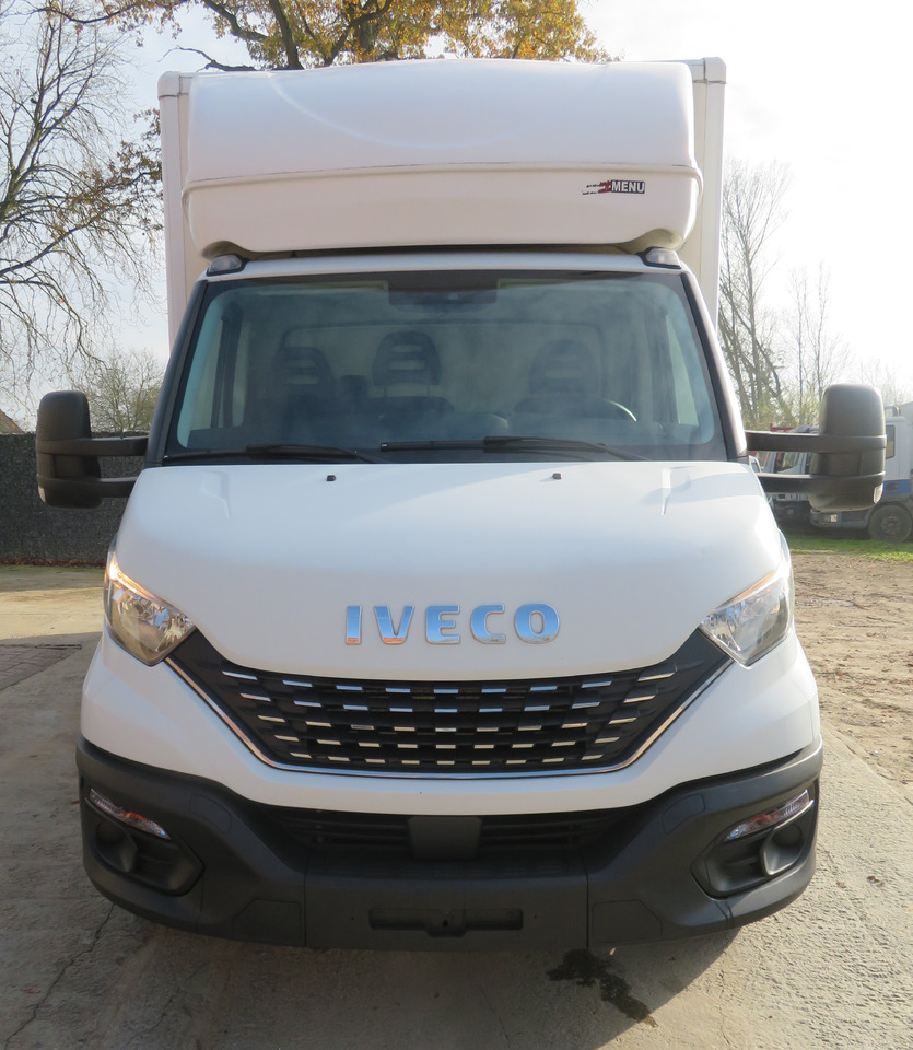 Iveco Daily 35C14 - Fourgon grand volume: photos 3 Iveco Daily 35C14 - Fourgon grand volume: photos 3