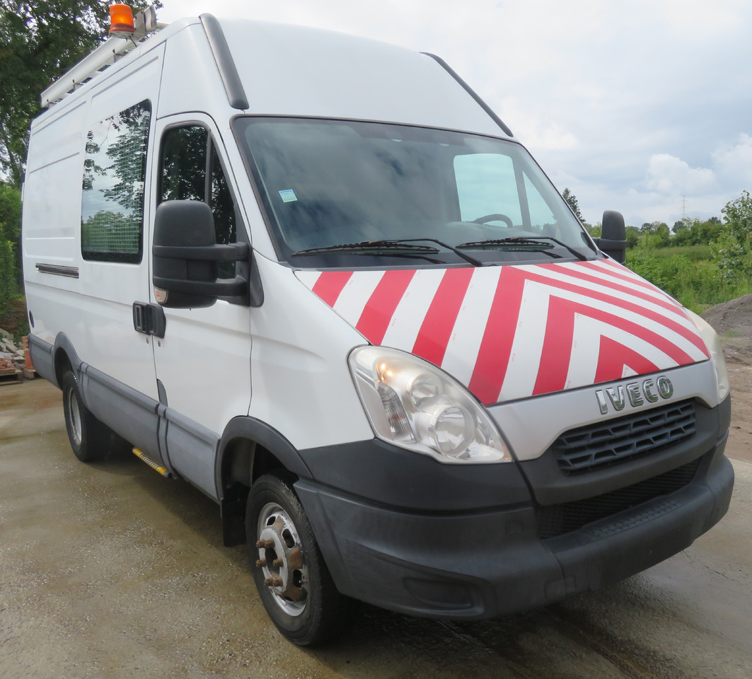 Iveco Daily 50C15 - Fourgon utilitaire: photos 1 Iveco Daily 50C15 - Fourgon utilitaire: photos 1
